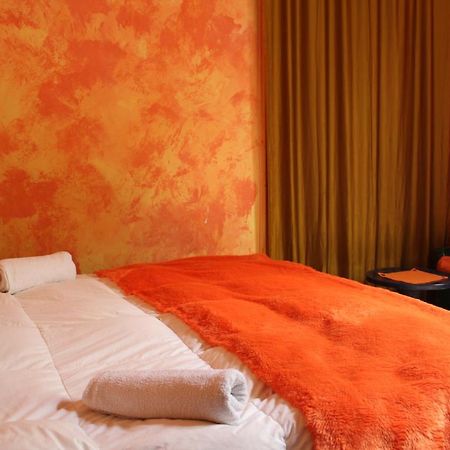 Bed & Art Barcelona Hostel Bagian luar foto