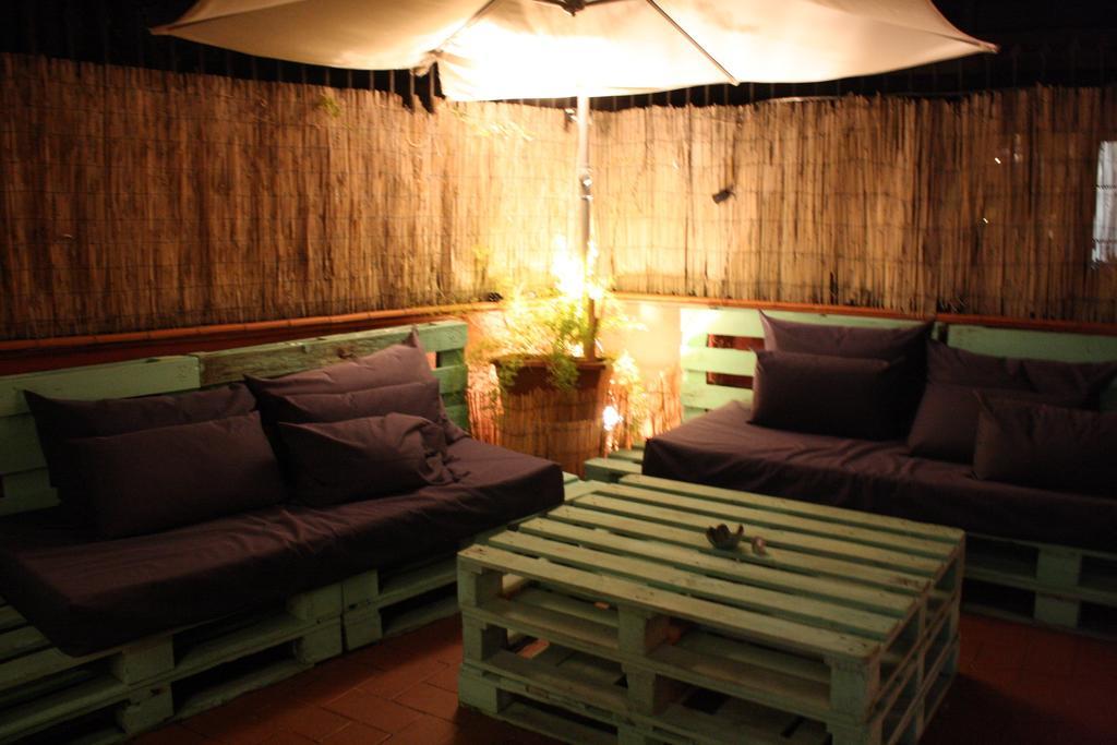 Bed & Art Barcelona Hostel Bagian luar foto