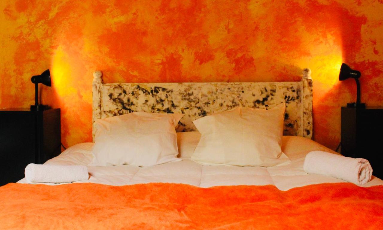Bed & Art Barcelona Hostel Bagian luar foto